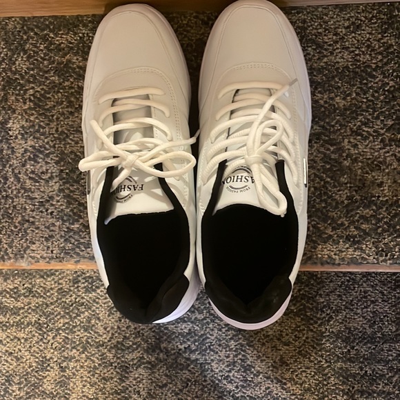 Brand New Fashion Sneakers - Picture 10 of 10